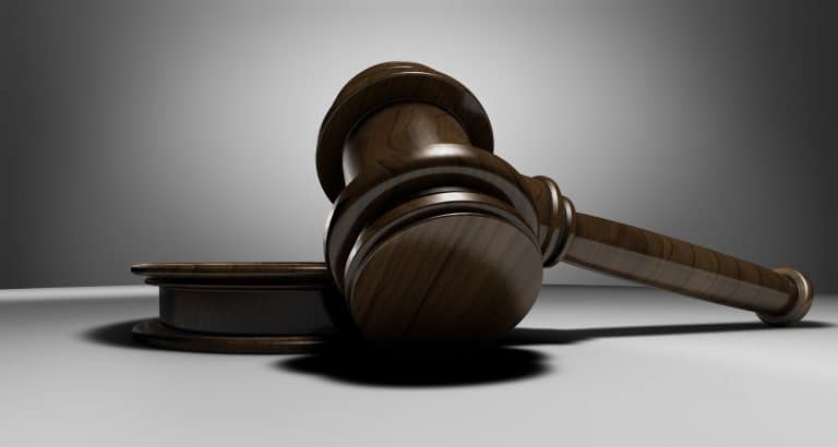 What to weat to court